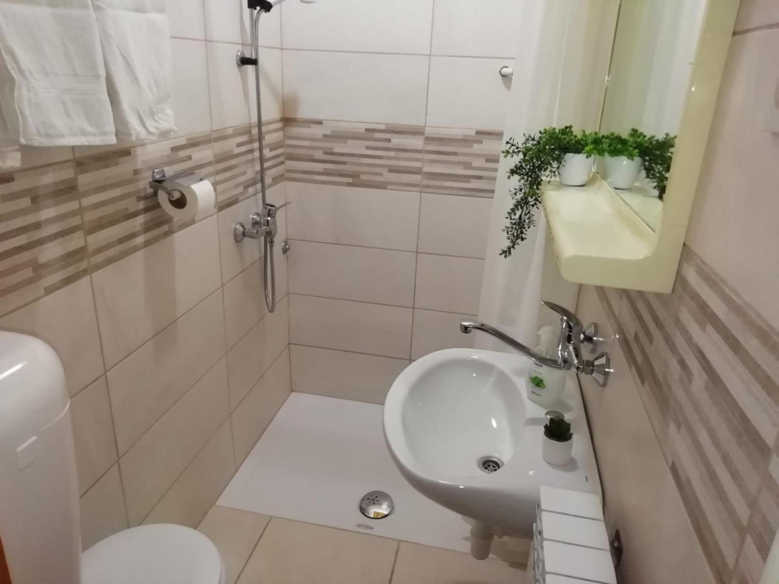 Guesthouse Brodarica Шибеник Экстерьер фото